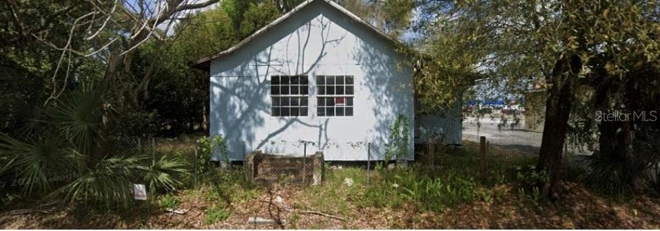 106 W BATES STREET PLANT CITY, FL 33563