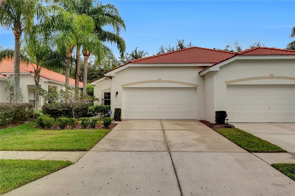 10274 DEVONSHIRE LAKE DRIVE TAMPA, FL 33647