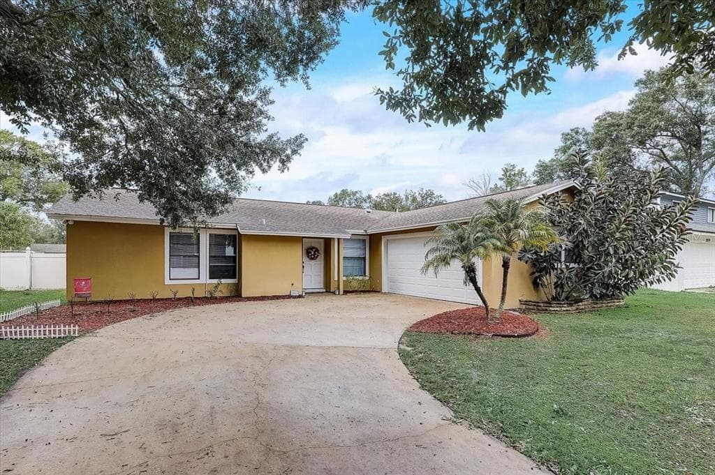 15906 COUNTRY FARM PLACE TAMPA, FL 33624