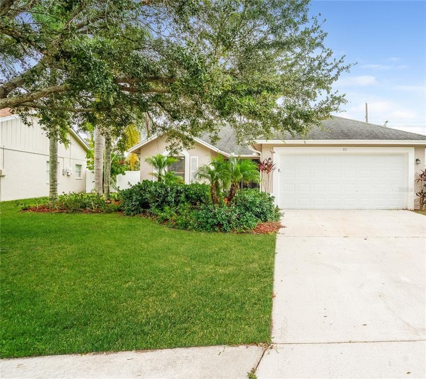 611 50TH ST E BRADENTON, FL 34208