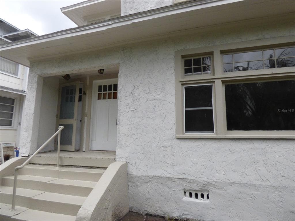 781 31ST AVENUE N ST PETERSBURG, FL 33704