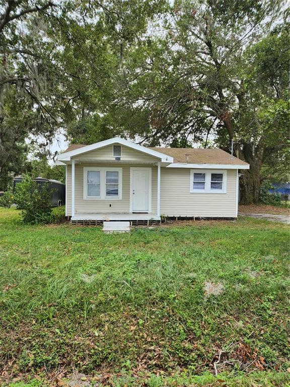 2303 W LOWRY AVENUE PLANT CITY, FL 33563
