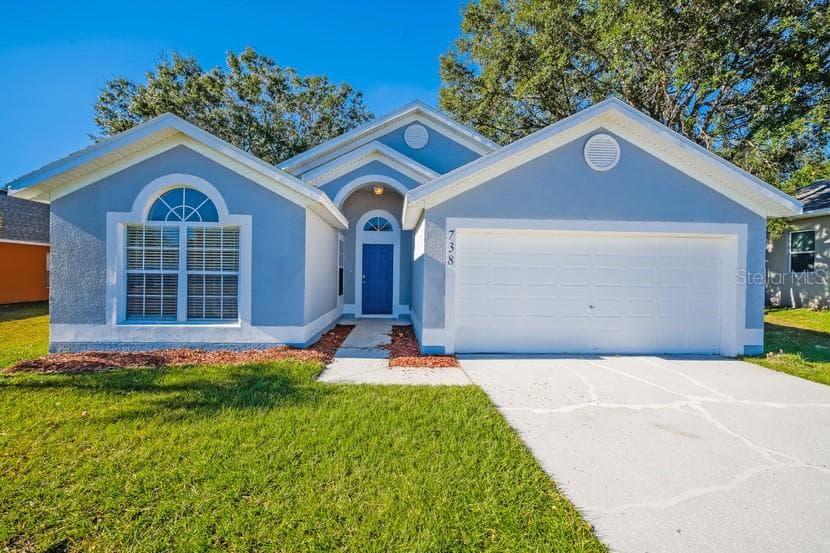 738 ROBIN COURT POINCIANA, FL 34759