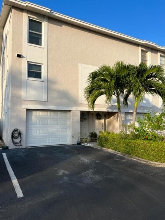 255 CAPRI CIRCLE N UNIT 8 TREASURE ISLAND, FL 33706