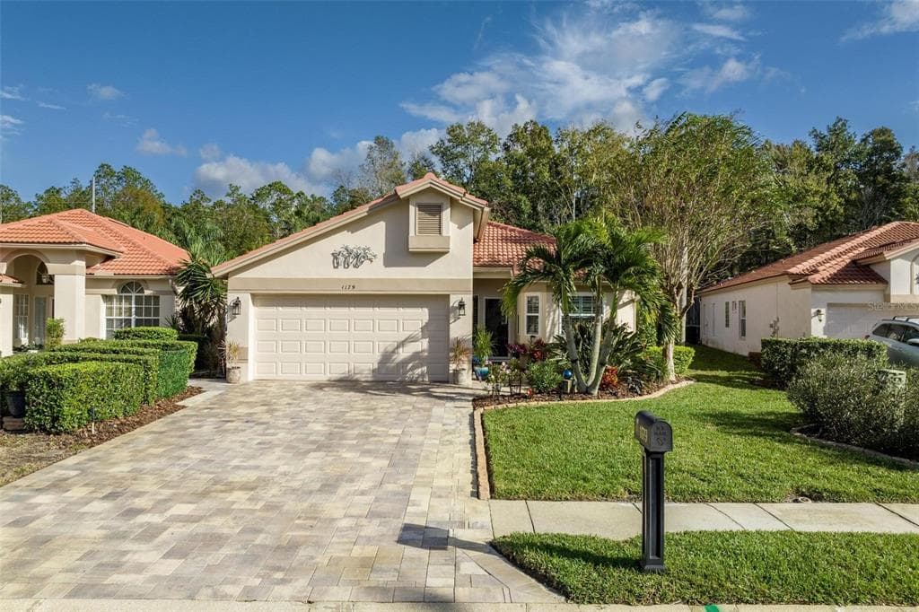 1179 DARTFORD DRIVE TARPON SPRINGS, FL 34688