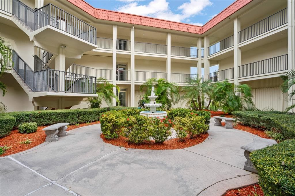 2700 BAYSHORE BOULEVARD UNIT 3111 DUNEDIN, FL 34698