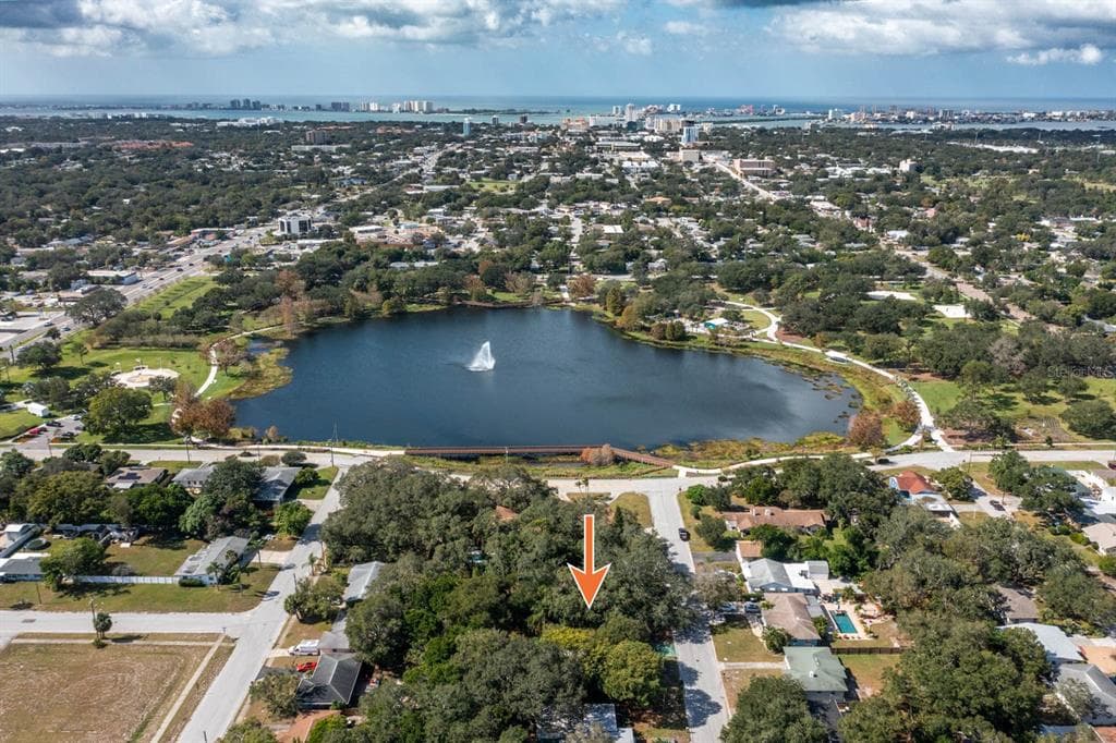 1623 DARTMOUTH STREET CLEARWATER, FL 33755