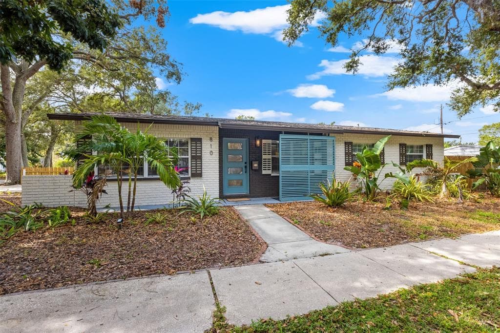 810 22ND STREET N ST PETERSBURG, FL 33713