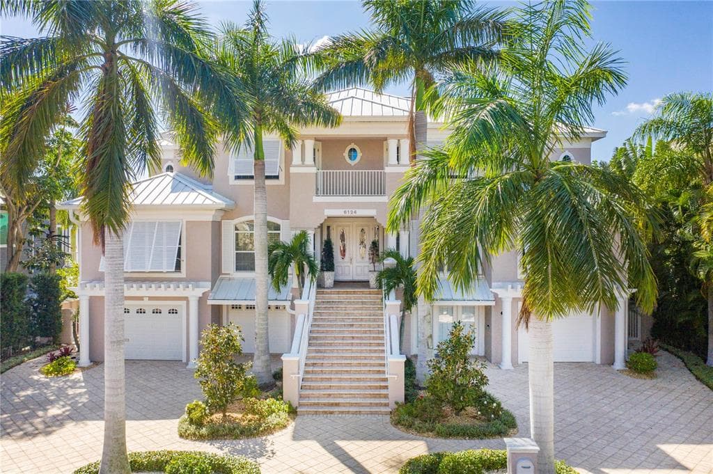 6124 KIPPS COLONY DRIVE W GULFPORT, FL 33707