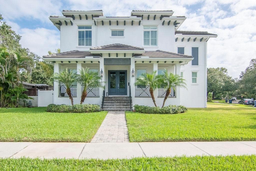 607 SUPERIOR AVENUE TAMPA, FL 33606