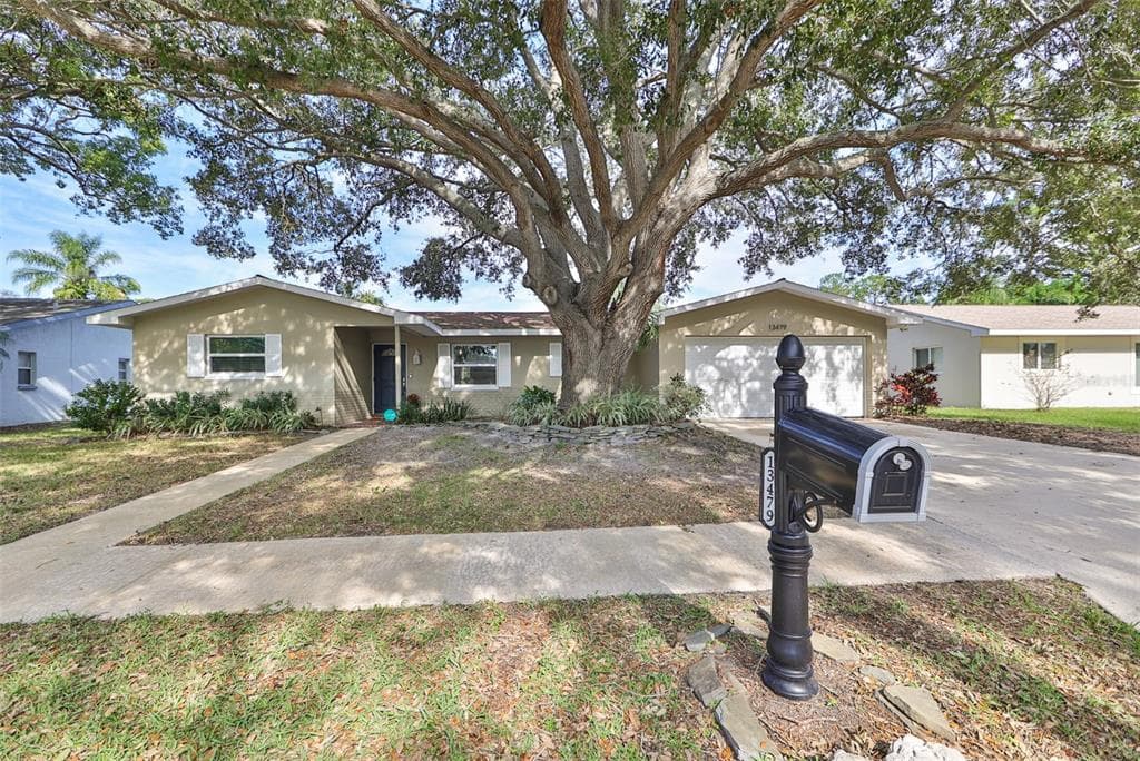 13479 91ST AVENUE SEMINOLE, FL 33776