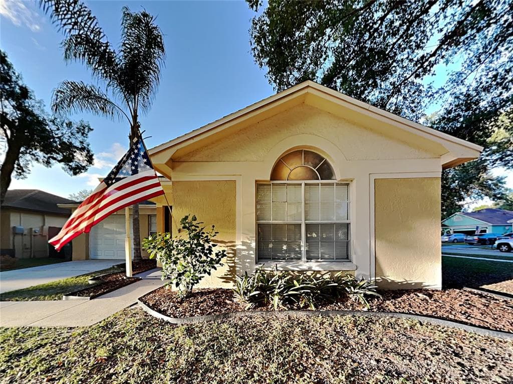 1924 DARTFORD COURT VALRICO, FL 33594