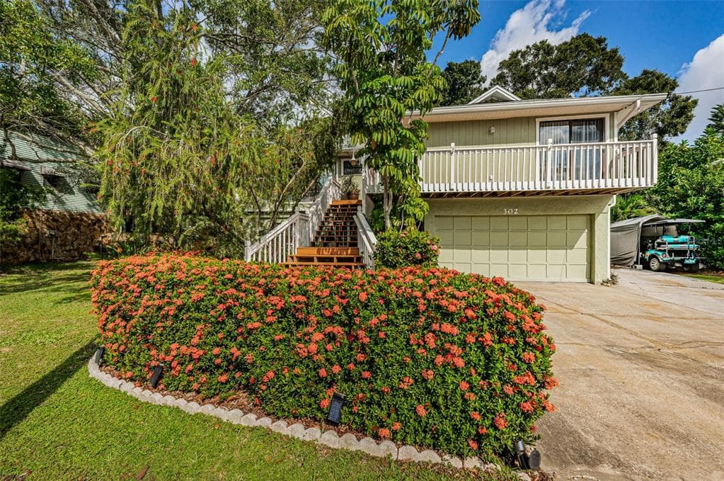 302 LAGOON DRIVE