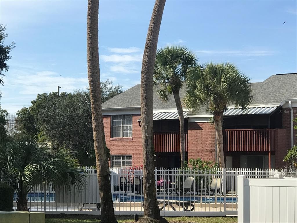 8218 11TH STREET N UNIT A ST PETERSBURG, FL 33702