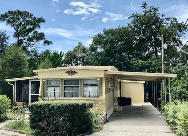 835 OAKWOOD DRIVE TARPON SPRINGS, FL 34689