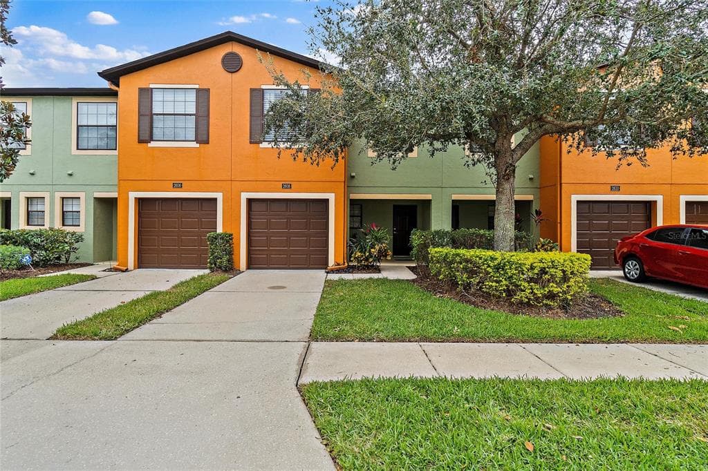 2608 EDGEWATER FALLS DRIVE BRANDON, FL 33511