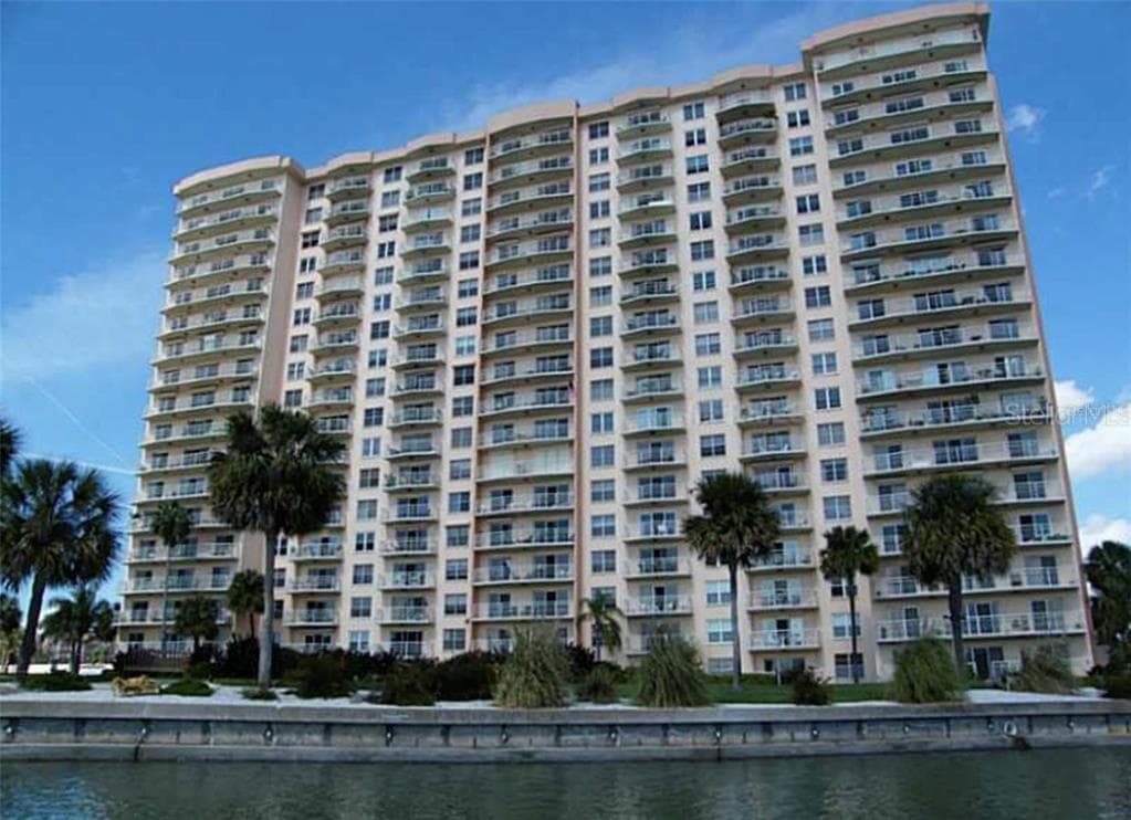 4900 BRITTANY DRIVE S UNIT 1208 ST PETERSBURG, FL 33715