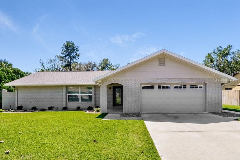 5148 MAGNOLIA TERRACE FRUITLAND PARK, FL 34731