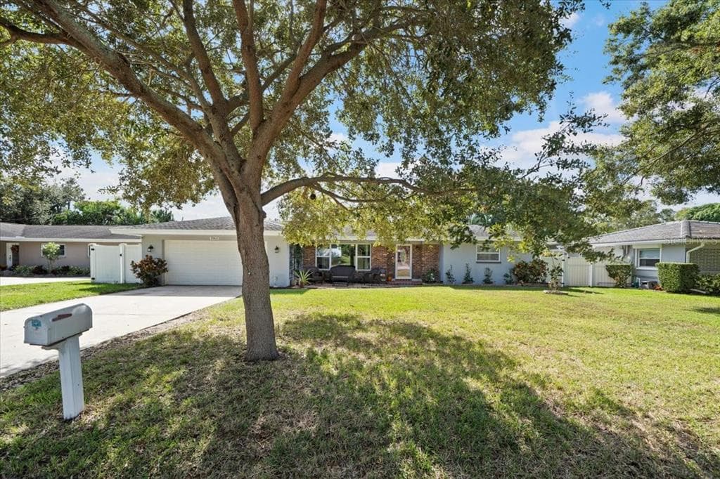 1963 REBECCA DRIVE CLEARWATER, FL 33764