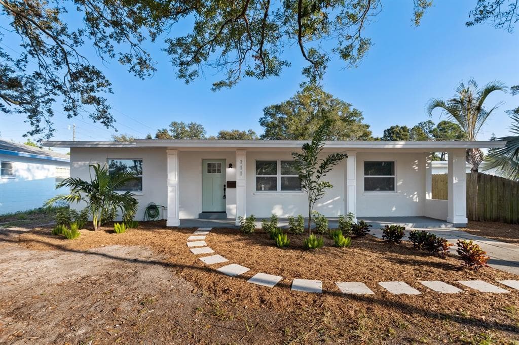 111 TENNESSEE AVENUE NE ST PETERSBURG, FL 33702