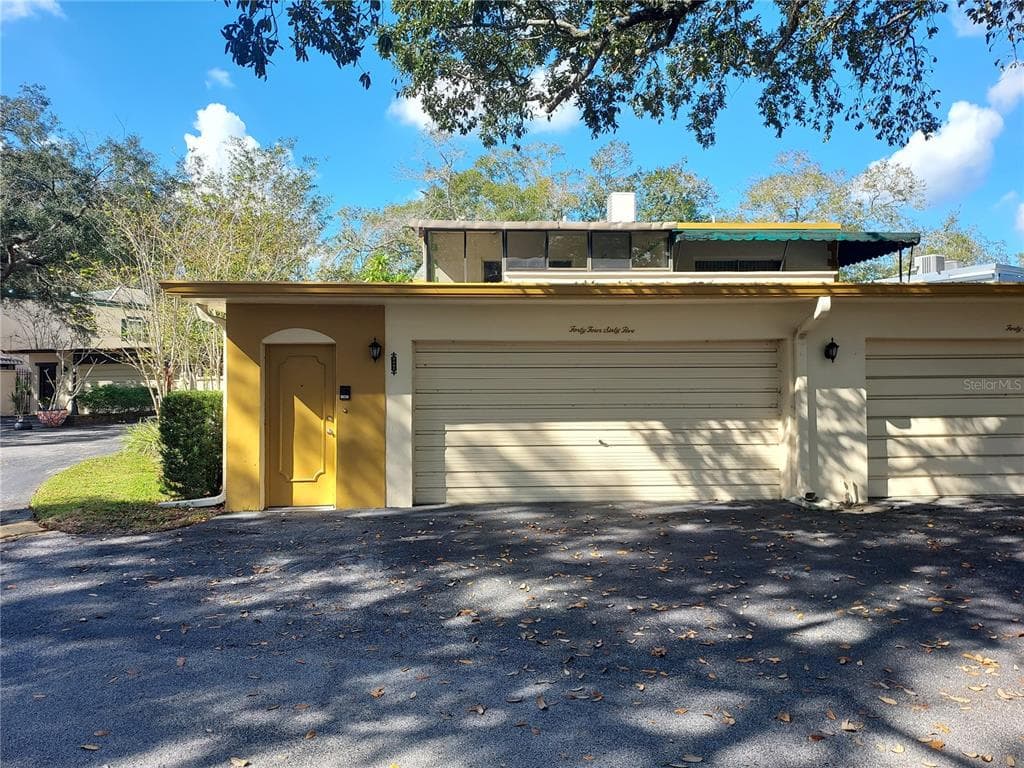 4465 VIEUX CARRE CIRCLE UNIT 16 TAMPA, FL 33613