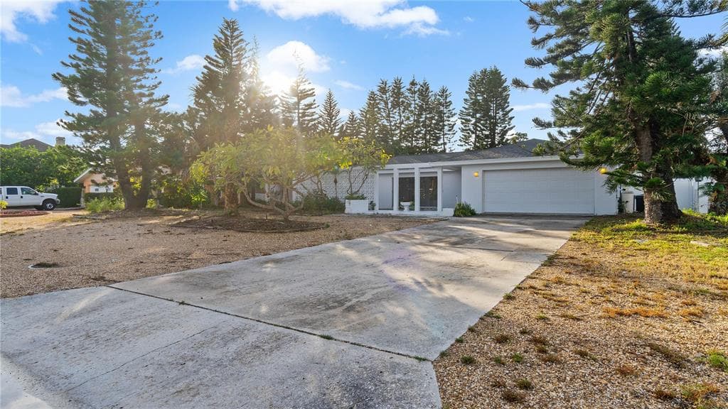 314 MONTE CRISTO BOULEVARD