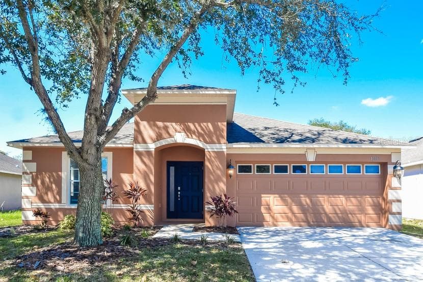 15455 LONG CYPRESS DRIVE RUSKIN, FL 33573