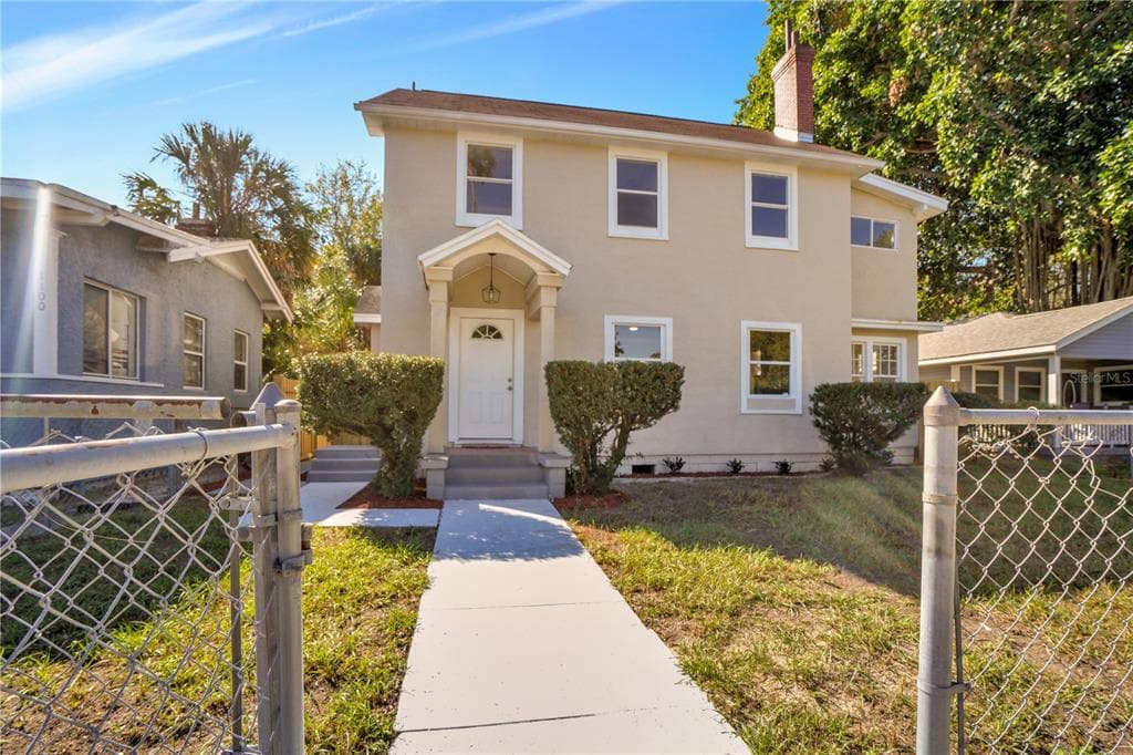 1110 MELROSE AVENUE S
