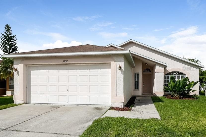 1307 OCEAN REEF ROAD WESLEY CHAPEL, FL 33544