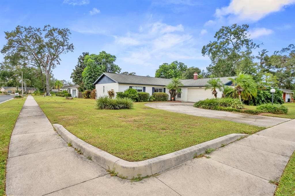2943 FOREST CIRCLE SEFFNER, FL 33584