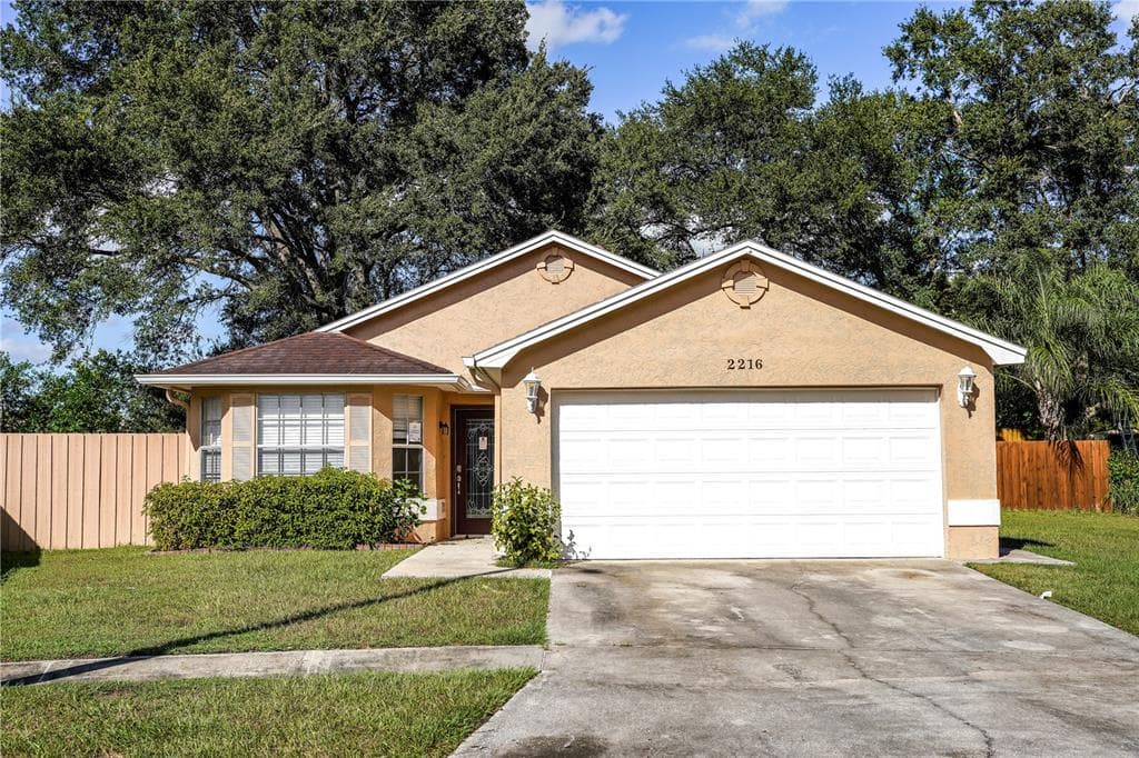 2216 RIDGEMORE DRIVE VALRICO, FL 33594