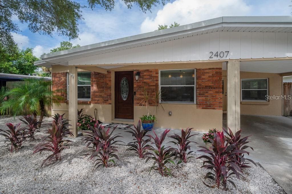 2407 S HAROLD AVENUE TAMPA, FL 33629