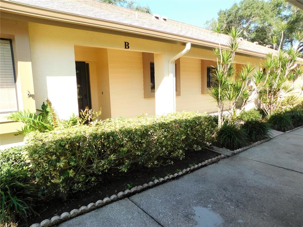 2522 OAKLEAF LANE UNIT 29B CLEARWATER, FL 33763