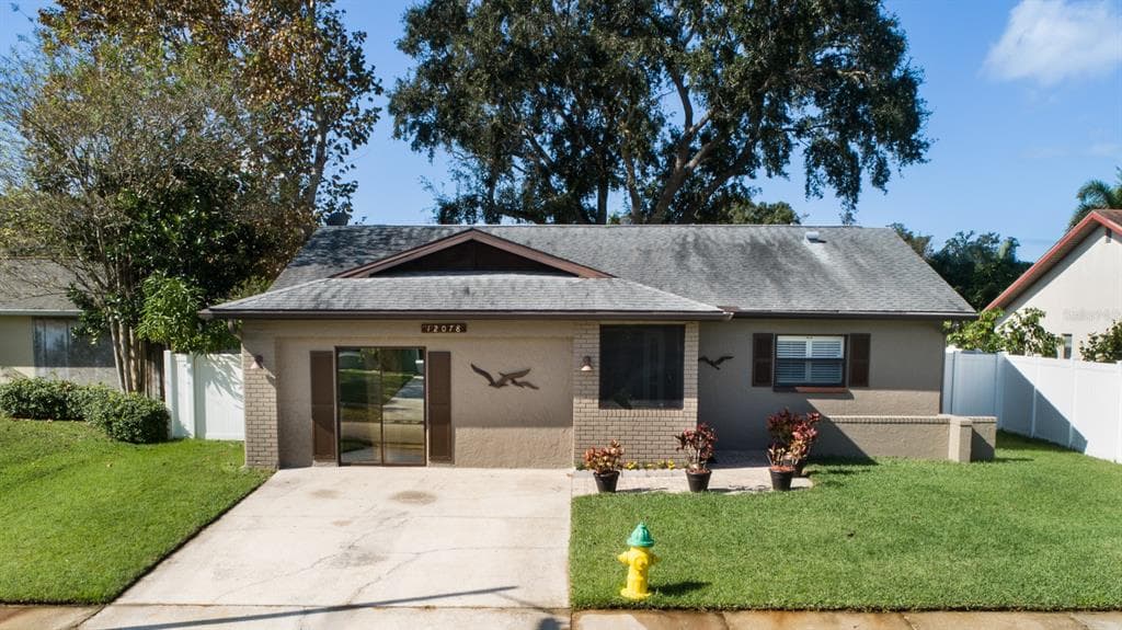12078 71ST WAY LARGO, FL 33773