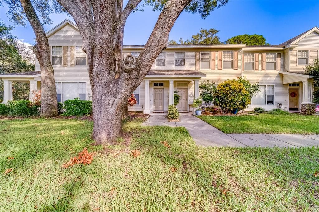 13736 FOREST LAKE DRIVE LARGO, FL 33771