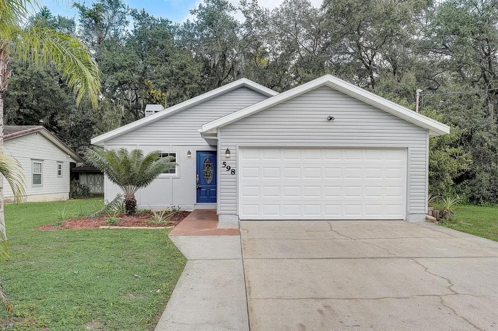 598 BUCKINGHAM AVENUE W OLDSMAR, FL 34677