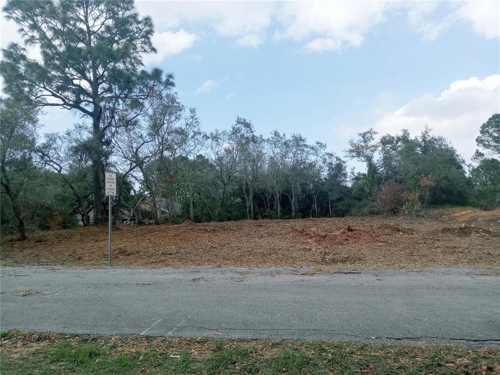 107 WARMOUTH LANE POINCIANA, FL 34759