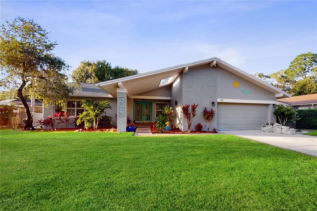 121 ANNWOOD ROAD
