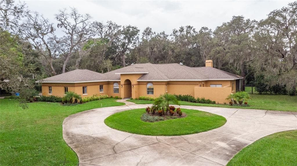 7911 LAKE SAINT JAMES LANE ODESSA, FL 33556