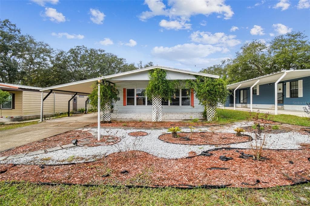 3975 GEYSER STREET DADE CITY, FL 33523