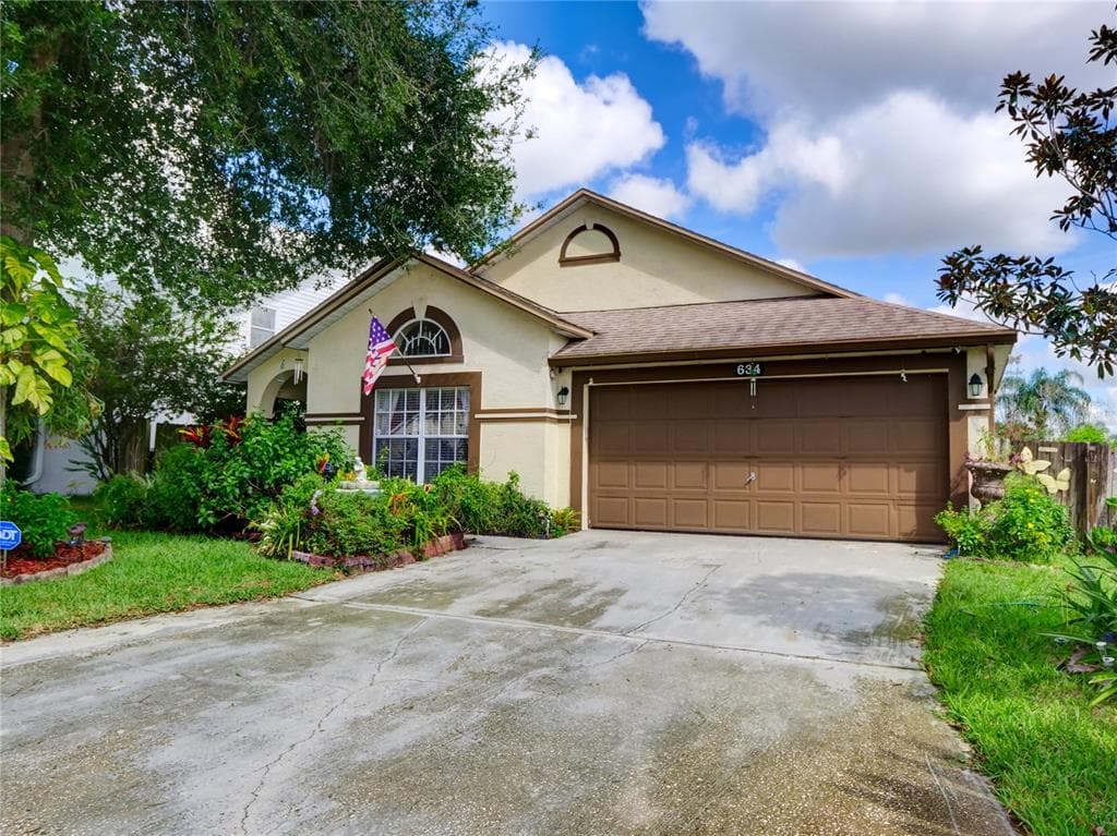 634 LAKE DAVENPORT BOULEVARD DAVENPORT, FL 33897