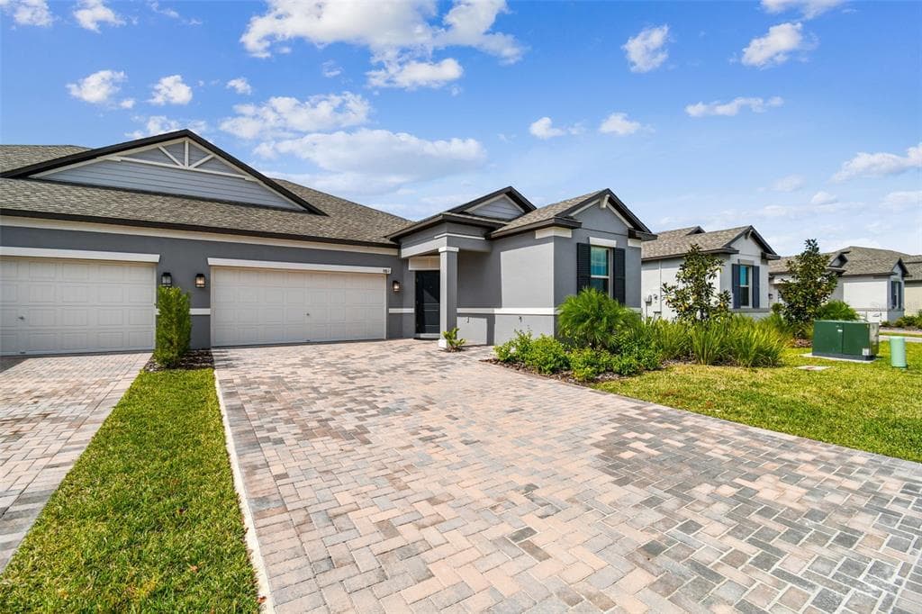 9811 CAMPANULA COURT LAND O LAKES, FL 34637