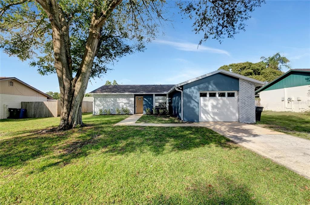 13814 PATHFINDER DRIVE TAMPA, FL 33625