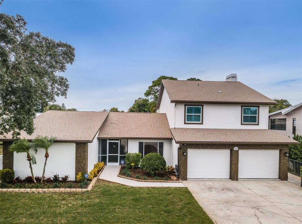 4826 BLUE JAY CIRCLE