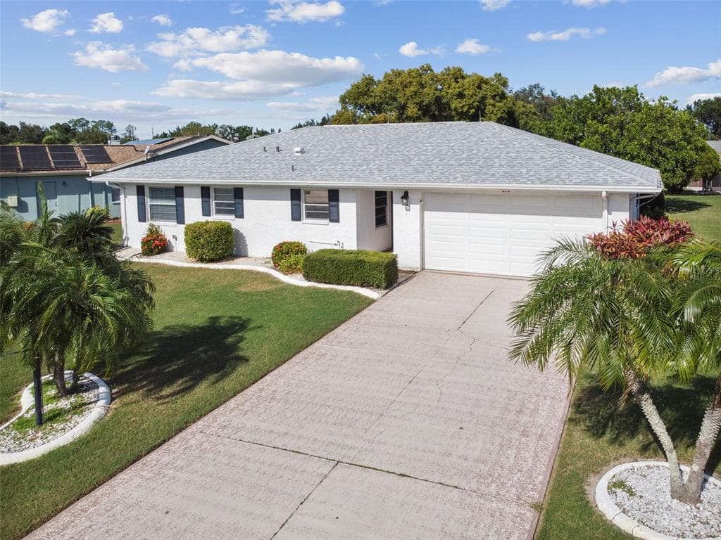 212 STONEHAM DRIVE UNIT 35 SUN CITY CENTER, FL 33573