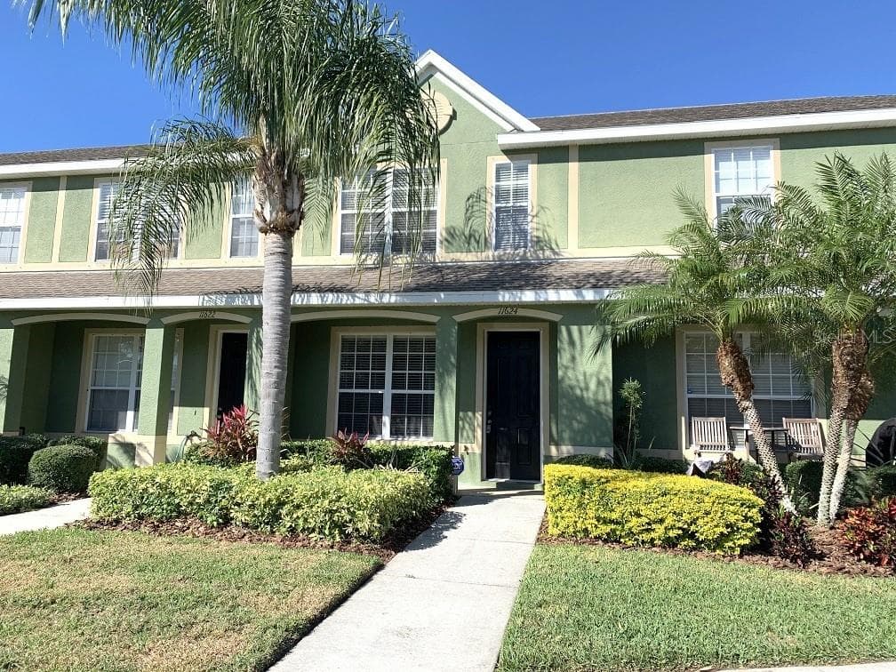 11624 COLONY LAKE DRIVE TAMPA, FL 33635