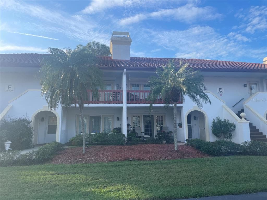 10500 VILLAGE DRIVE UNIT E103 SEMINOLE, FL 33772
