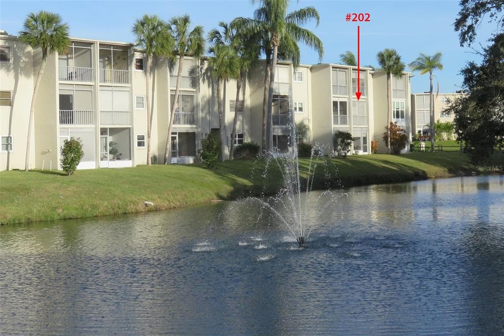 946 VIRGINIA STREET UNIT 202 DUNEDIN, FL 34698
