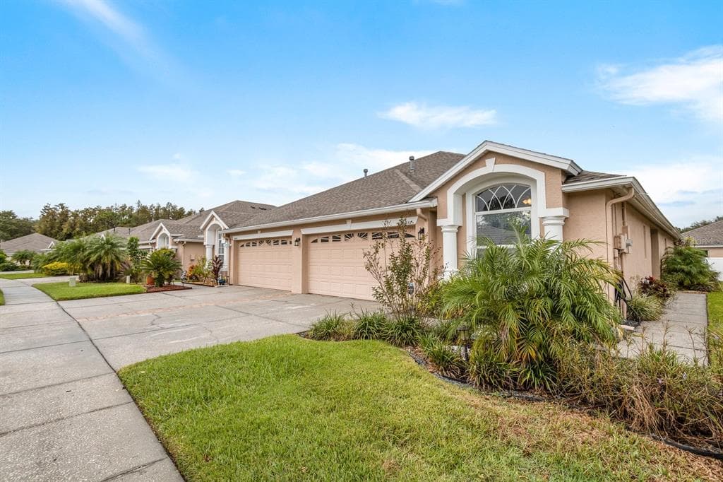 30917 PROUT COURT WESLEY CHAPEL, FL 33543