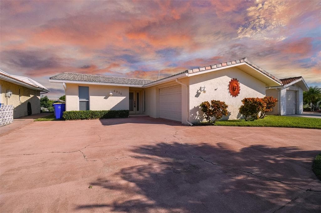 4936 DORY DRIVE NEW PORT RICHEY, FL 34652